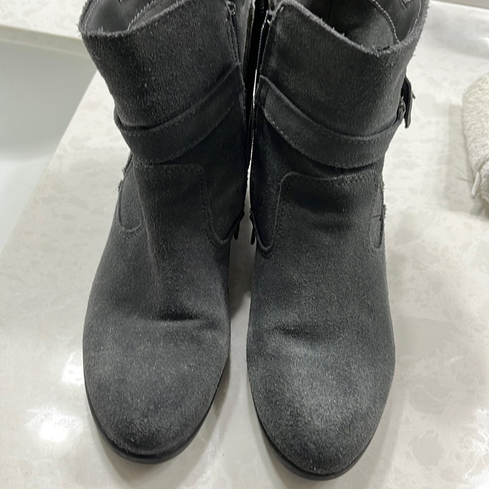 Ankle Boots with tassel